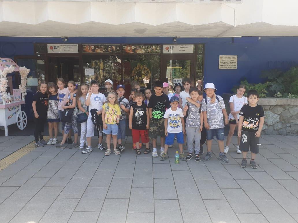 Ходили в кинотеатр "Арман"